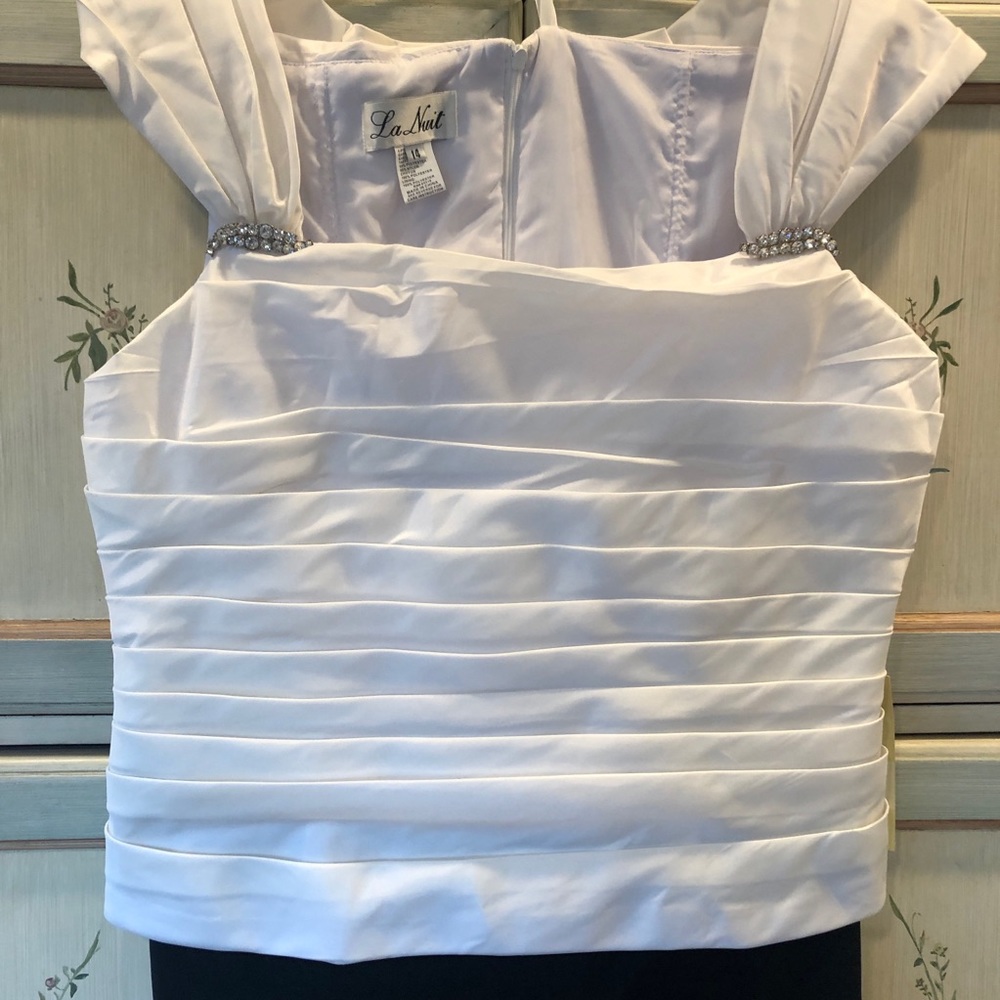 NWT! La Nuit Black & White cocktail dressy dress